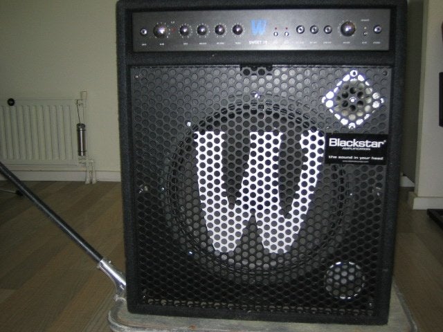 te koop basversterker, Muziek en Instrumenten, Snaarinstrumenten | Gitaren | Bas, Gebruikt, Ophalen