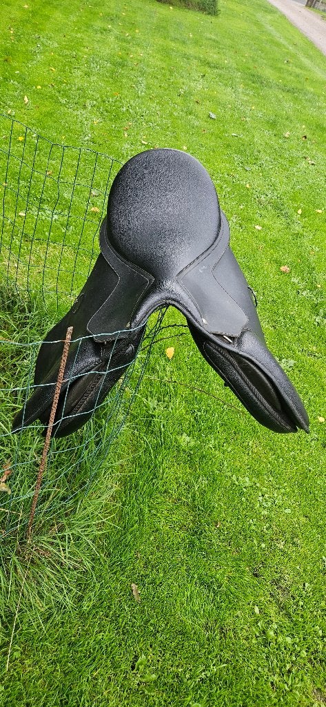 Wintec hart vzh 16.5 inch, Dieren en Toebehoren, Ophalen of Verzenden, Gebruikt, Wintec, Veelzijdigheid