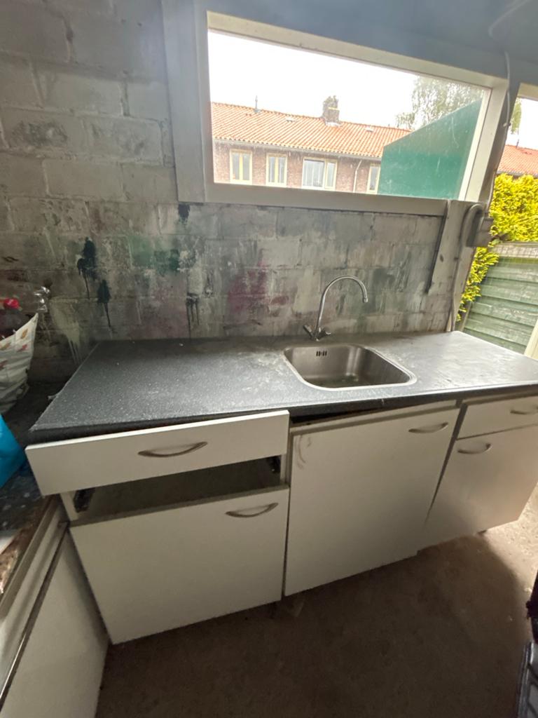 Keuken met 3 kasten, aanrechtblad, kraan en wasbak, Ophalen, Gebruikt, Wit, Enkelwandige keuken