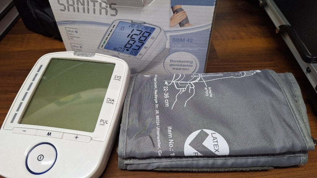 Sanitas SBM 42 bovenarm bloeddrukmeter, Ophalen of Verzenden, Zo goed als nieuw, Overige typen