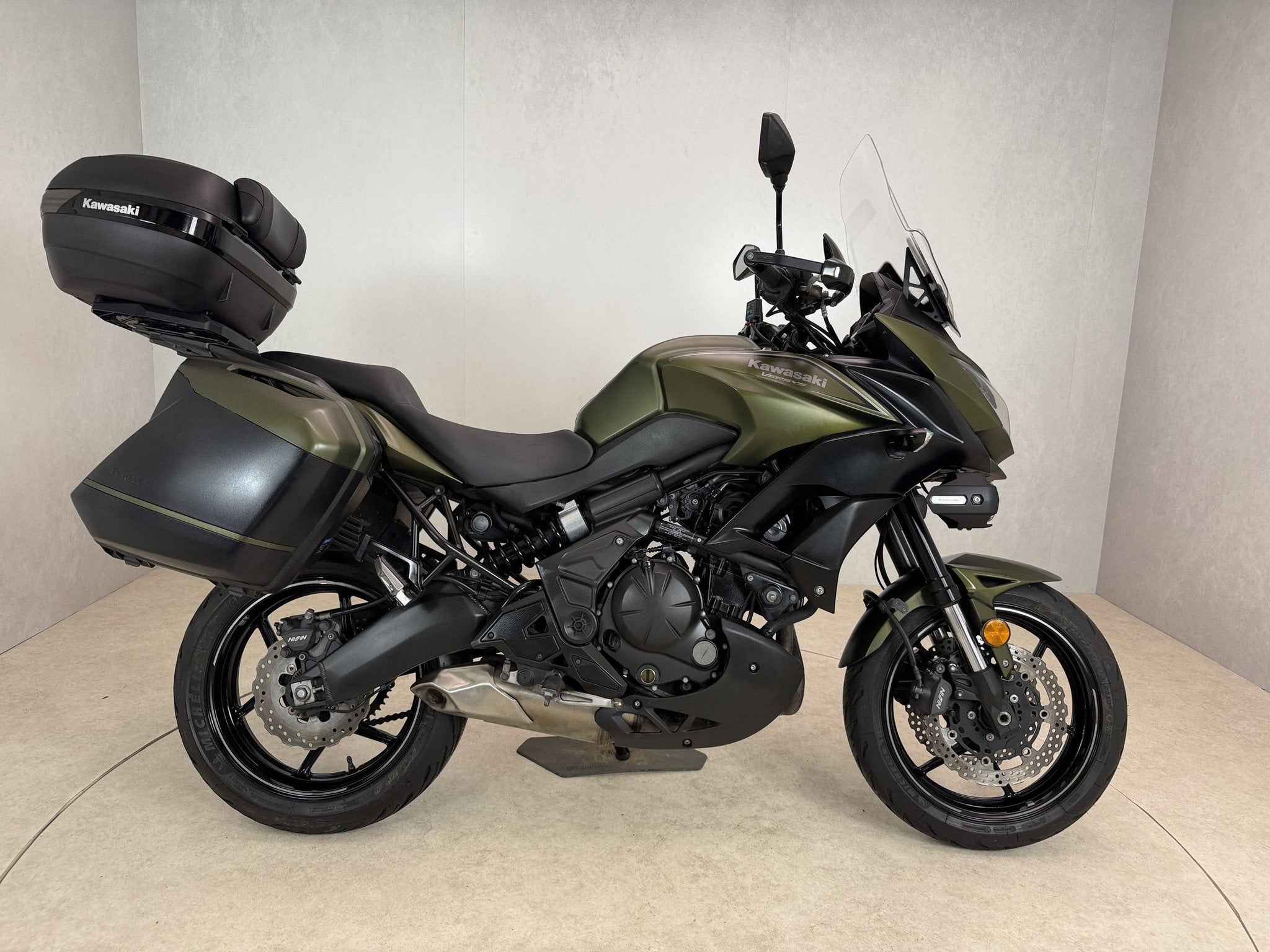 Kawasaki VERSYS 650 GRAND TOURER (bj 2018), Motoren, Info@kawasaki.nl, Toermotor, Jacobus Spijkerdreef 1-3
2132 PZ  Hoofddorp, NL