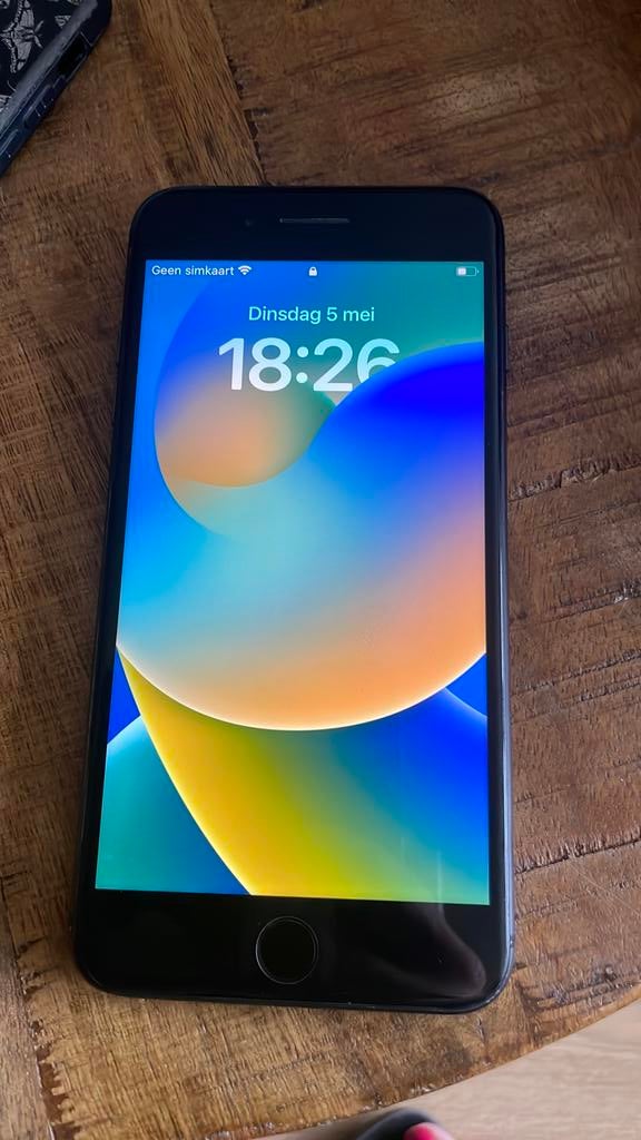 Zeer nette en goedwerkende Iphone 8 Plus/ nieuwe batterij, Telecommunicatie, Mobiele telefoons | Apple iPhone, Ophalen, IPhone 8 Plus