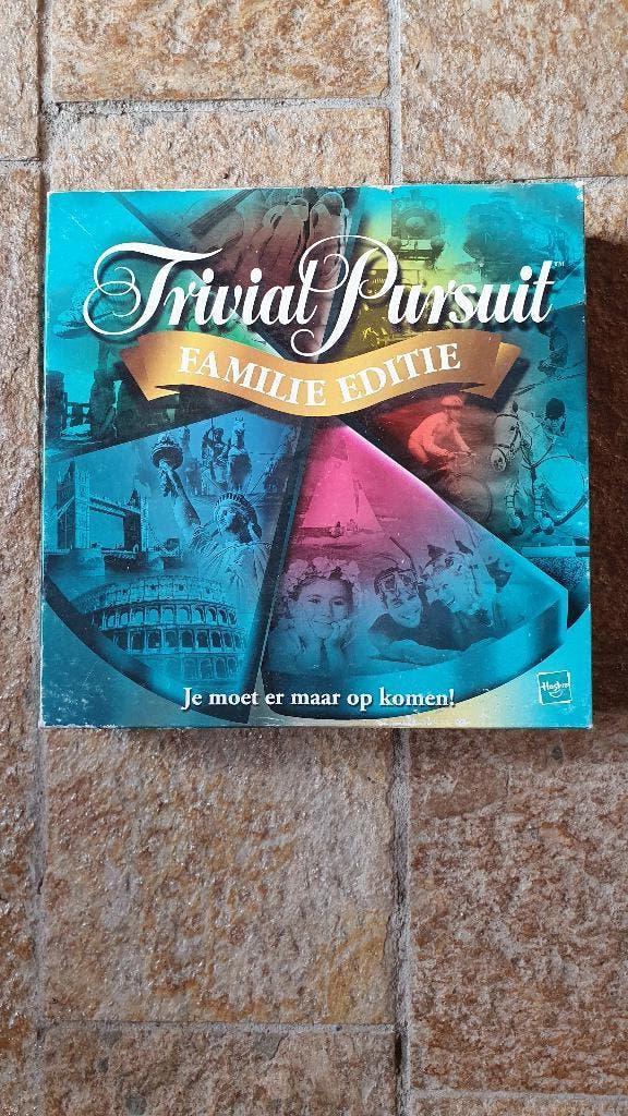 Triviant Pursuit Familie Editie, zo goed als nieuw. Opsturen, Hobby en Vrije tijd, Gezelschapsspellen | Bordspellen, Ophalen of Verzenden