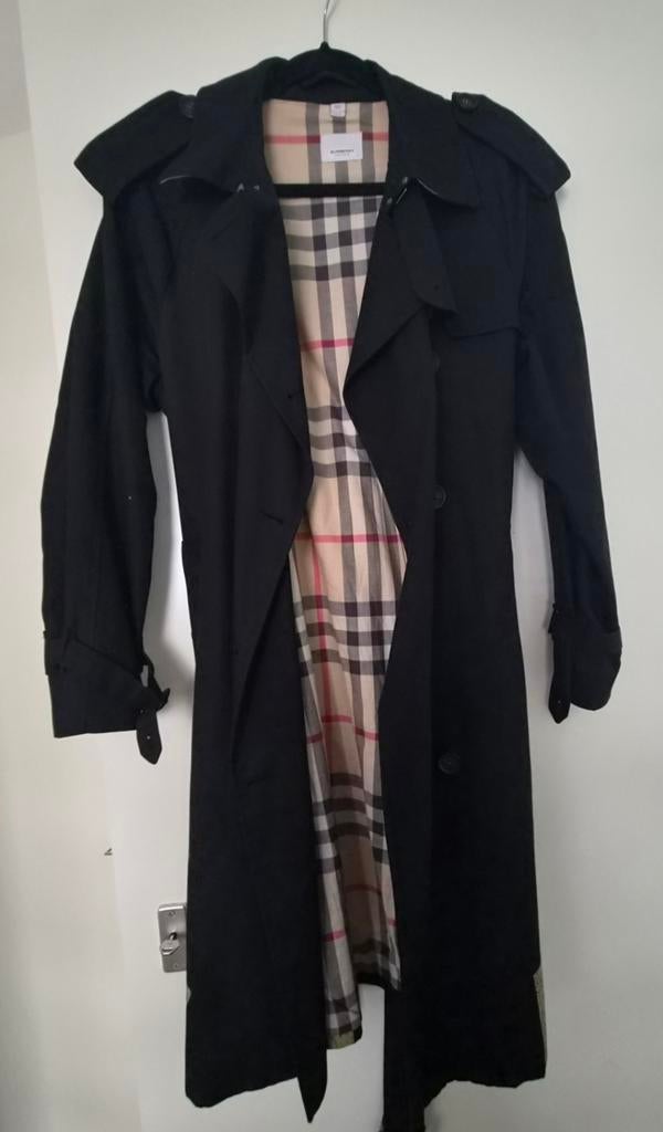 Burberry jas maat 44, Zwart, Maat 42/44 (L), Ophalen of Verzenden, Zo goed als nieuw