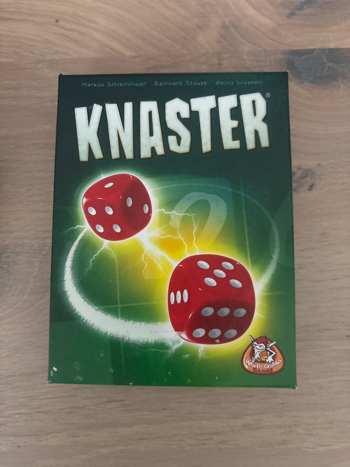 Knaster dobbelspel - Leuk en compact dobbelspel, Een of twee spelers, Ophalen of Verzenden, Gebruikt, Reisspel