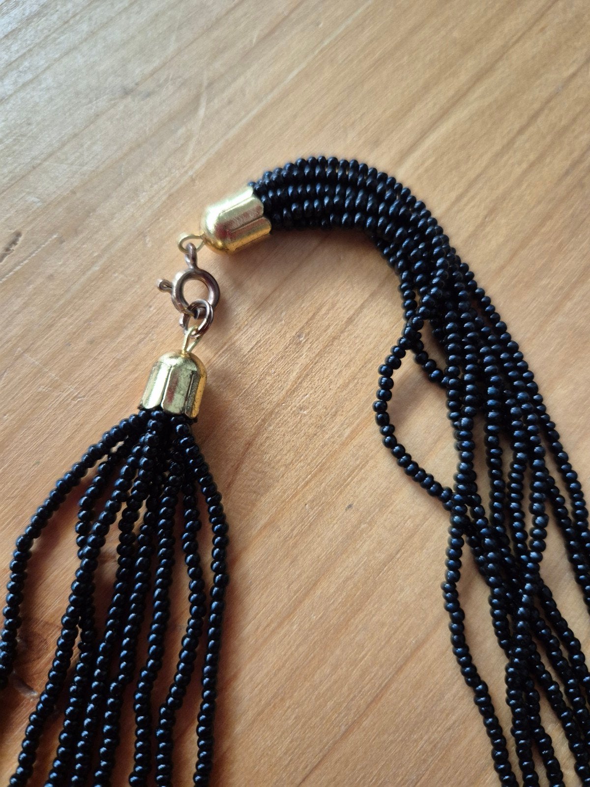 Ketting met kleine, zwarte kralen., Ophalen of Verzenden