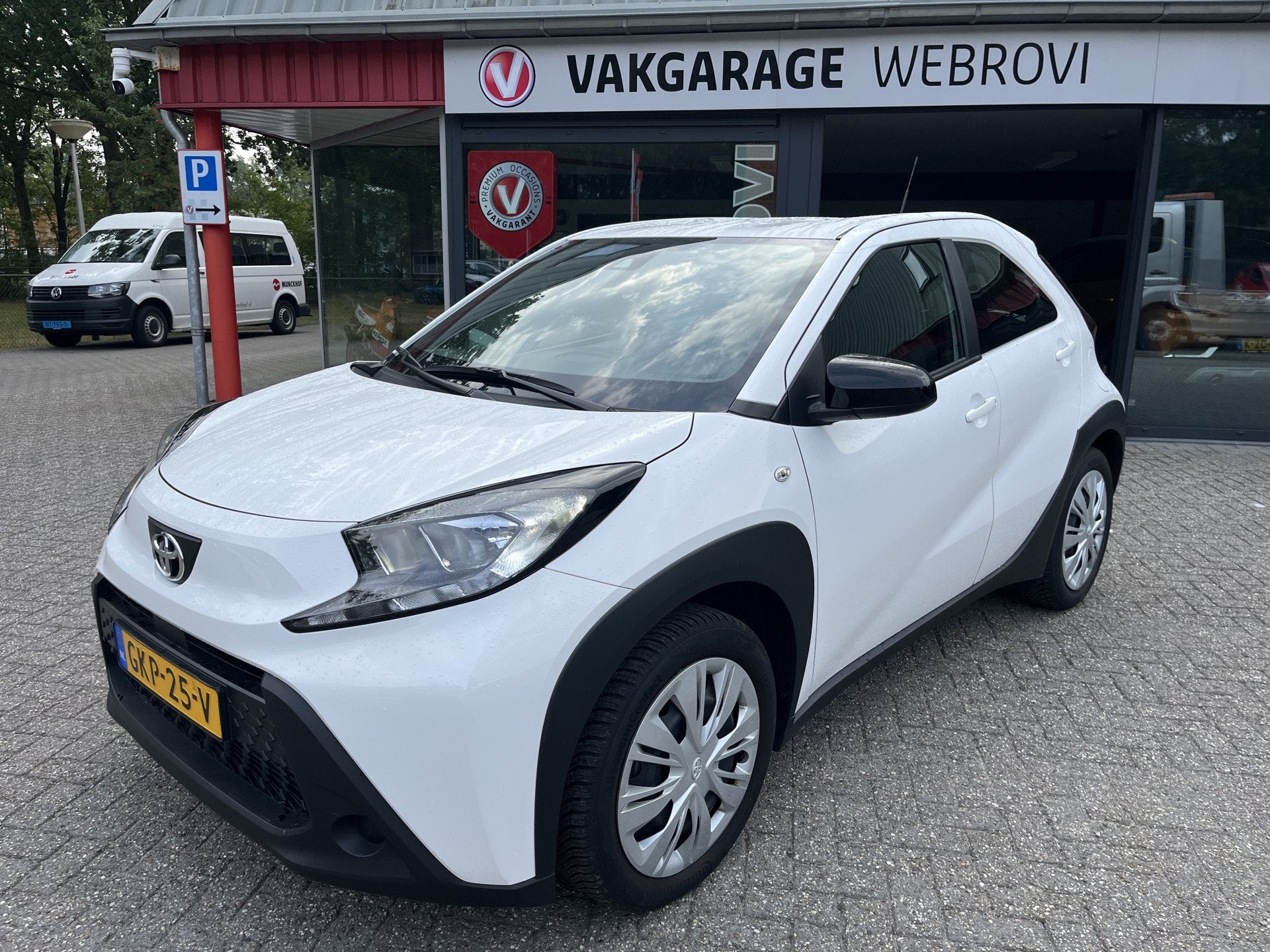 Toyota Aygo X 1.0 VVT-i MT Play All-Season/Apple/Android/Cam, Auto's, Dealer onderhouden, Stof, Gebruikt, Euro 6