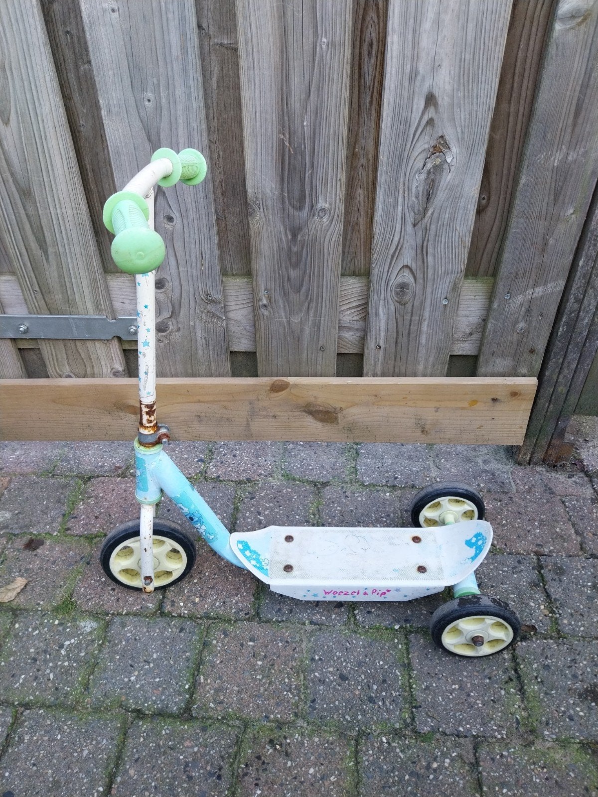 stapje van woezel en pip, Fietsen en Brommers, Ophalen, Gebruikt, Gewone step