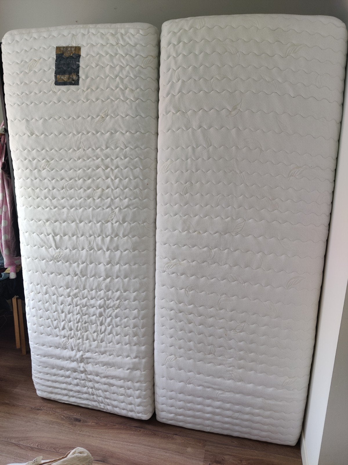 Matras, Huis en Inrichting, Slaapkamer | Matrassen en Bedbodems, Ophalen, Zo goed als nieuw, Eenpersoons, 90 cm