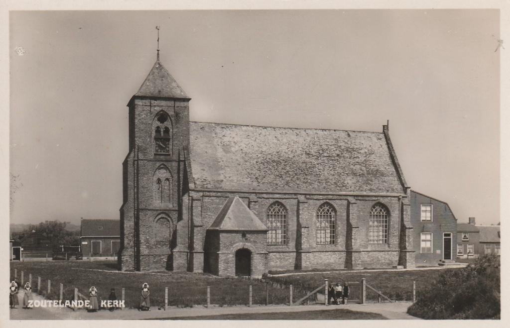 ZOUTELANDE Kerk, Verzamelen, Ansichtkaarten | Nederland, Ongelopen, Zeeland, 1920 tot 1940, Verzenden