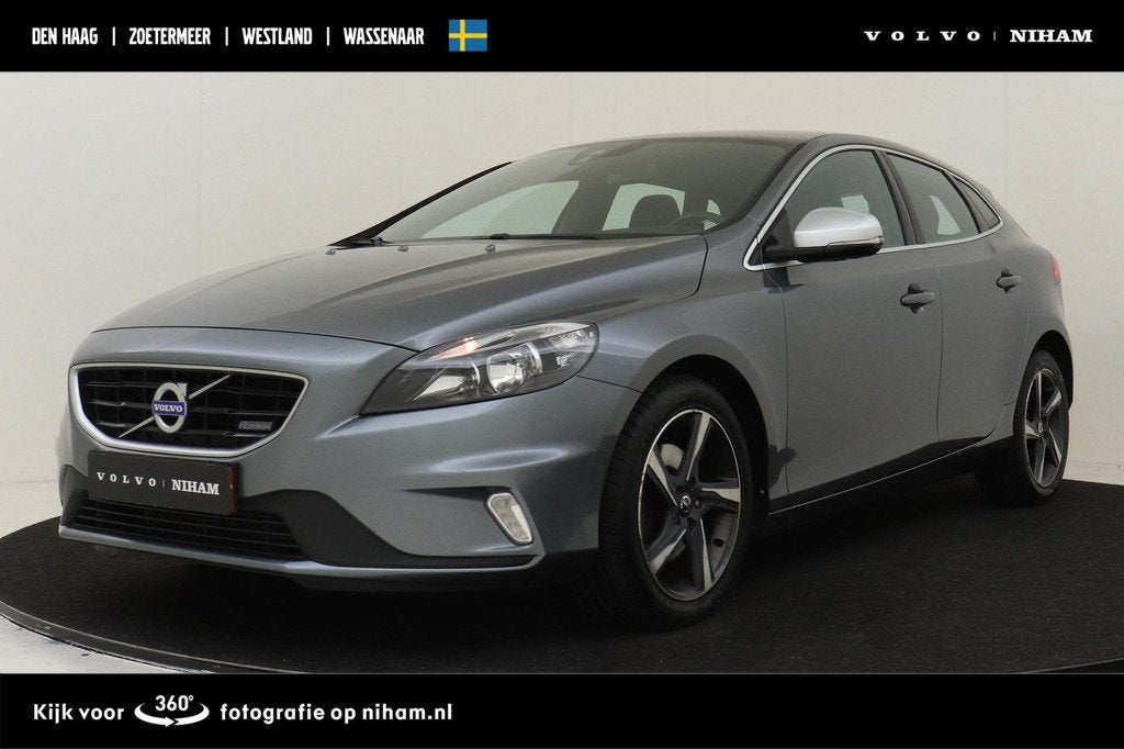 Volvo V40 T2 (H) R-DESIGN -CRUISE|PDC|NAVI|ECC|REGENSENSOR|H, Auto's, Volvo, Voorwielaandrijving, Gebruikt, 4 cilinders, Origineel Nederlands