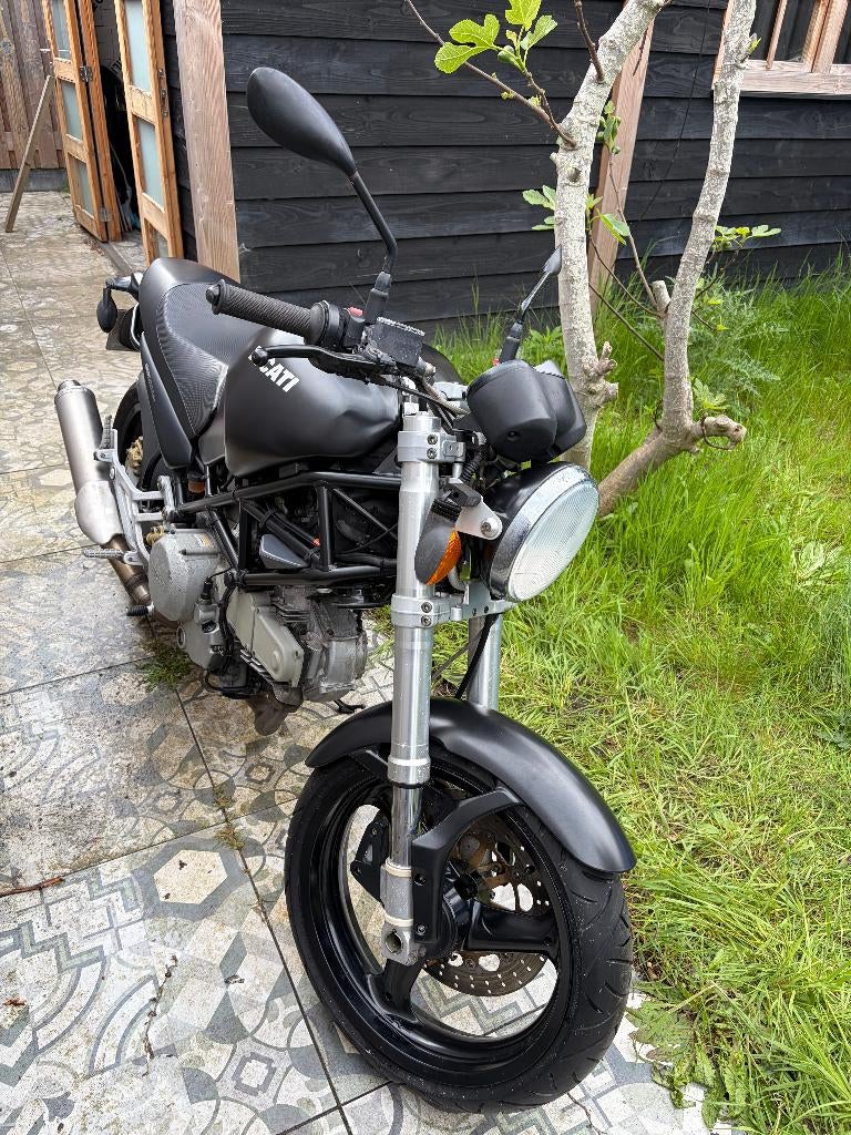 DUCATI Monster 600 Dark | 2002 | 14111 km, Motoren, 2 cilinders, Sportuitlaat, 583 cc, Gebruikt