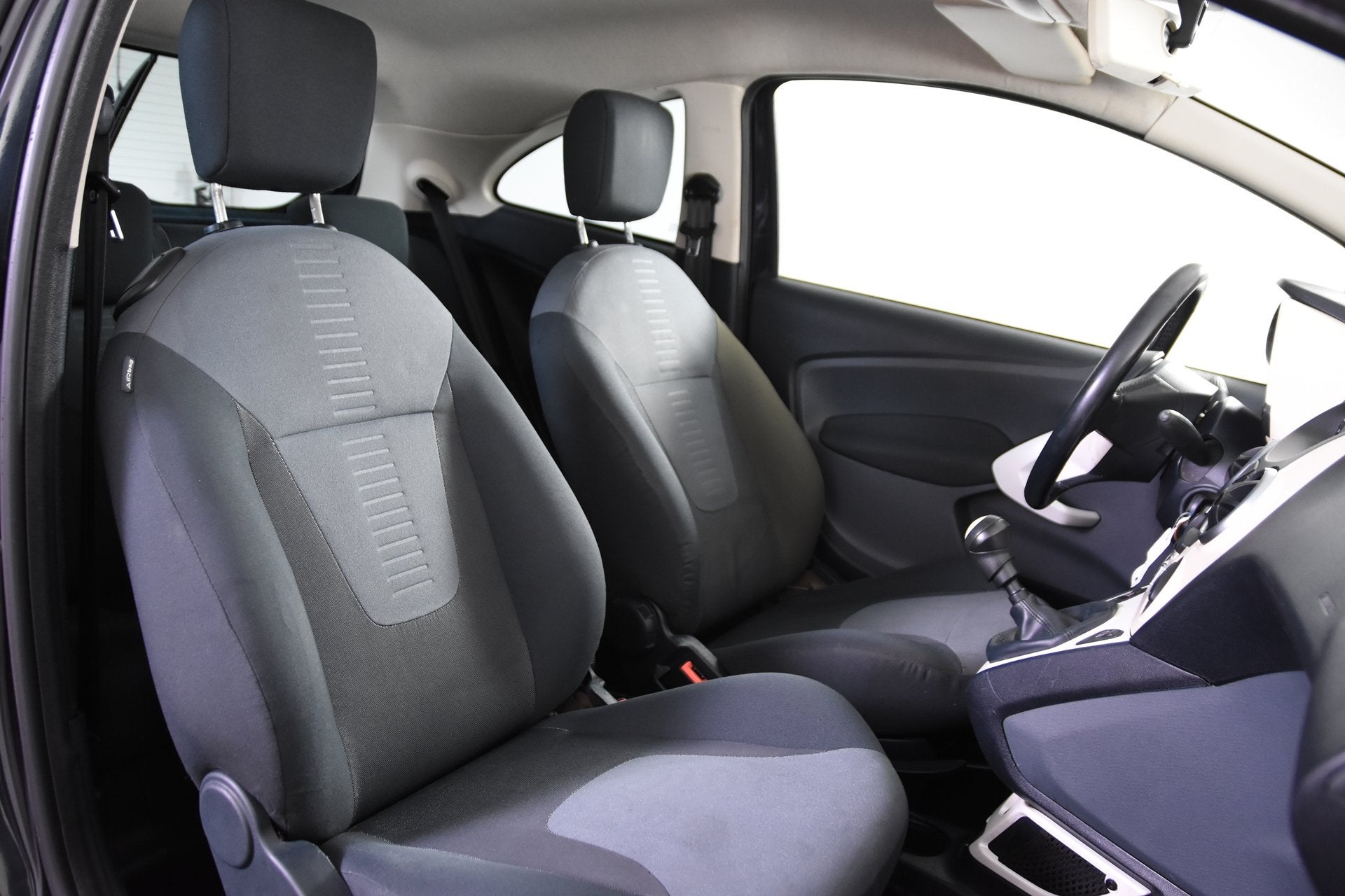 Ford Ka 1.2 Limited *Airco*Meeneemprijs* (bj 2010), Auto's, Voorwielaandrijving, Stof, Gebruikt, 1242 cc