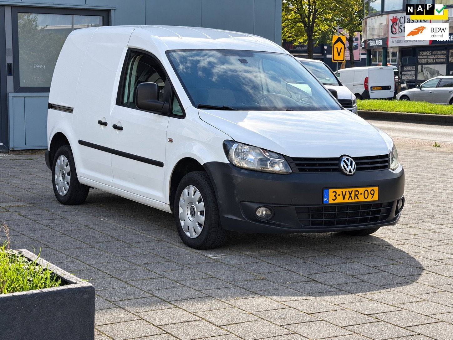 Volkswagen Caddy 1.6 TDIAUTOMAAT,cruis Controle, navigatie,, Auto's, Gebruikt, 4 cilinders, Verwarmde buitenspiegels, Volkswagen
