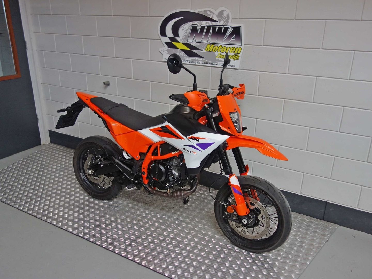 KTM 390 SMC R, KTM, Bedrijf, Onbekend, 399 cc