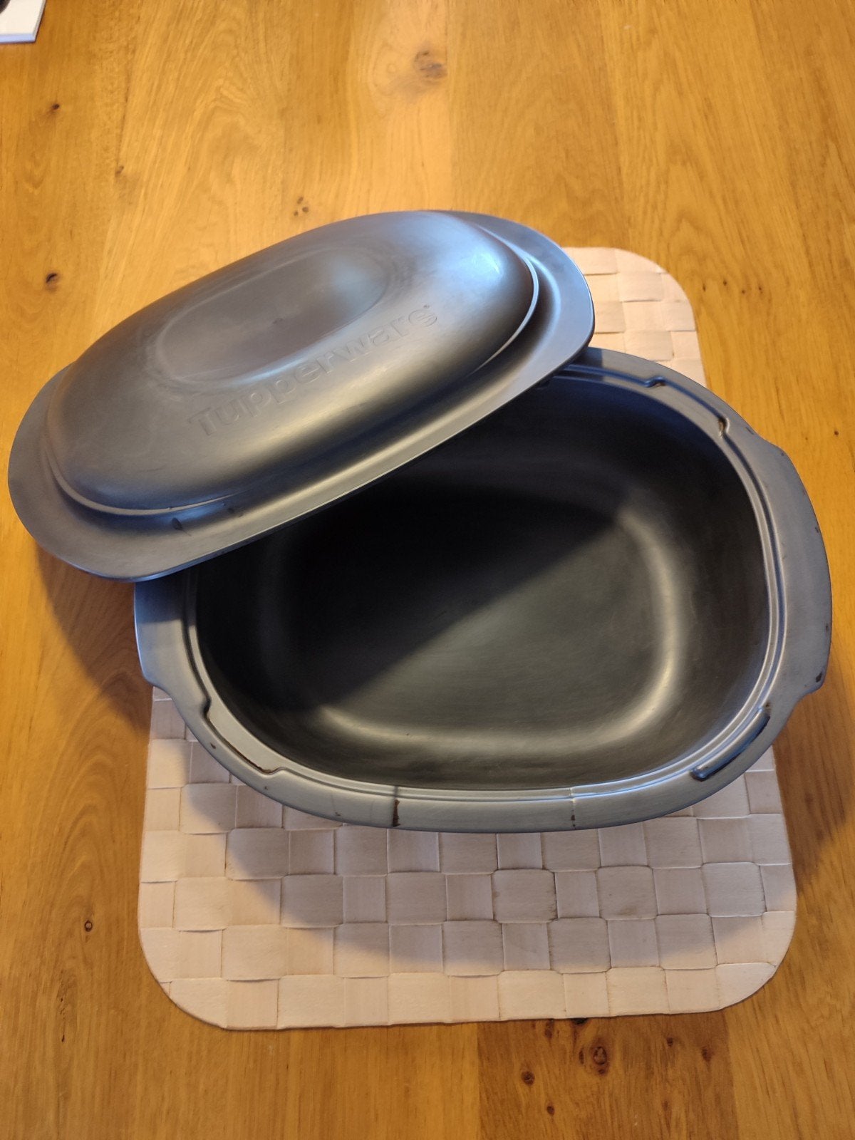 Tupperware UltraPro Ovenschaal inhoud 2L deksel 800 ml. TEAB, Ophalen of Verzenden, 2000 ml, Schaal, Geschikt voor vriezer