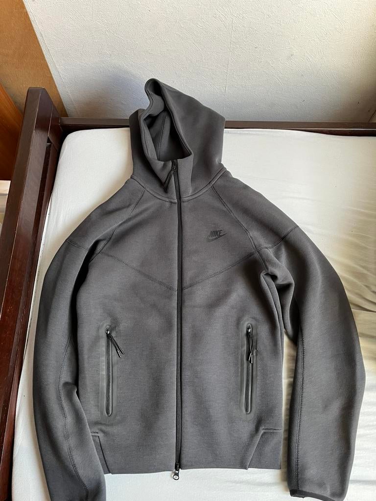 Nike tech vest grijs, Ophalen of Verzenden, Zo goed als nieuw, Grijs