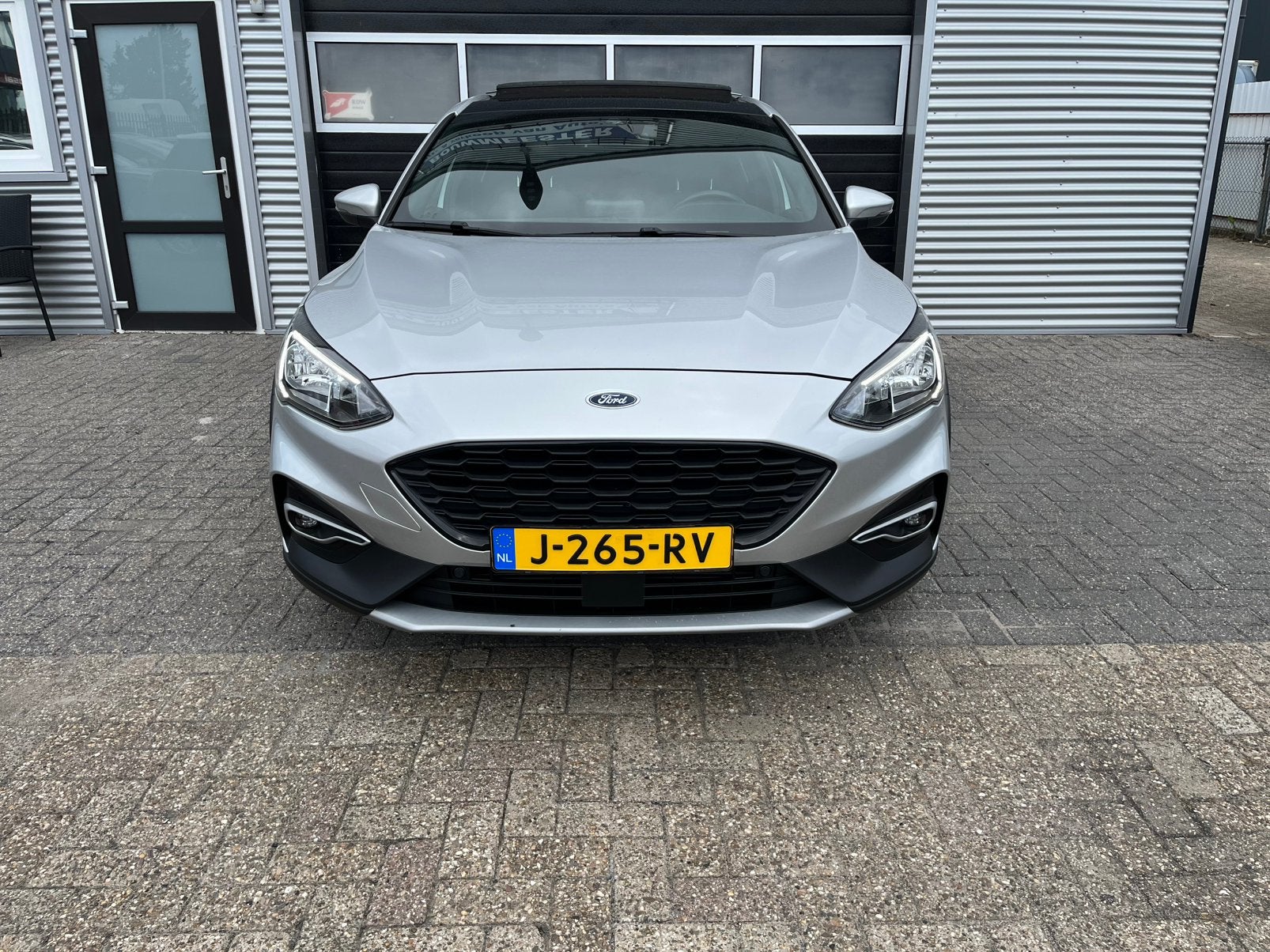 Ford Focus 1.5  150pk ACTIVE x BUSINESS AUT  BJ 2020 Grijs, Auto's, 1304 kg, Stof, Euro 6, 700 kg