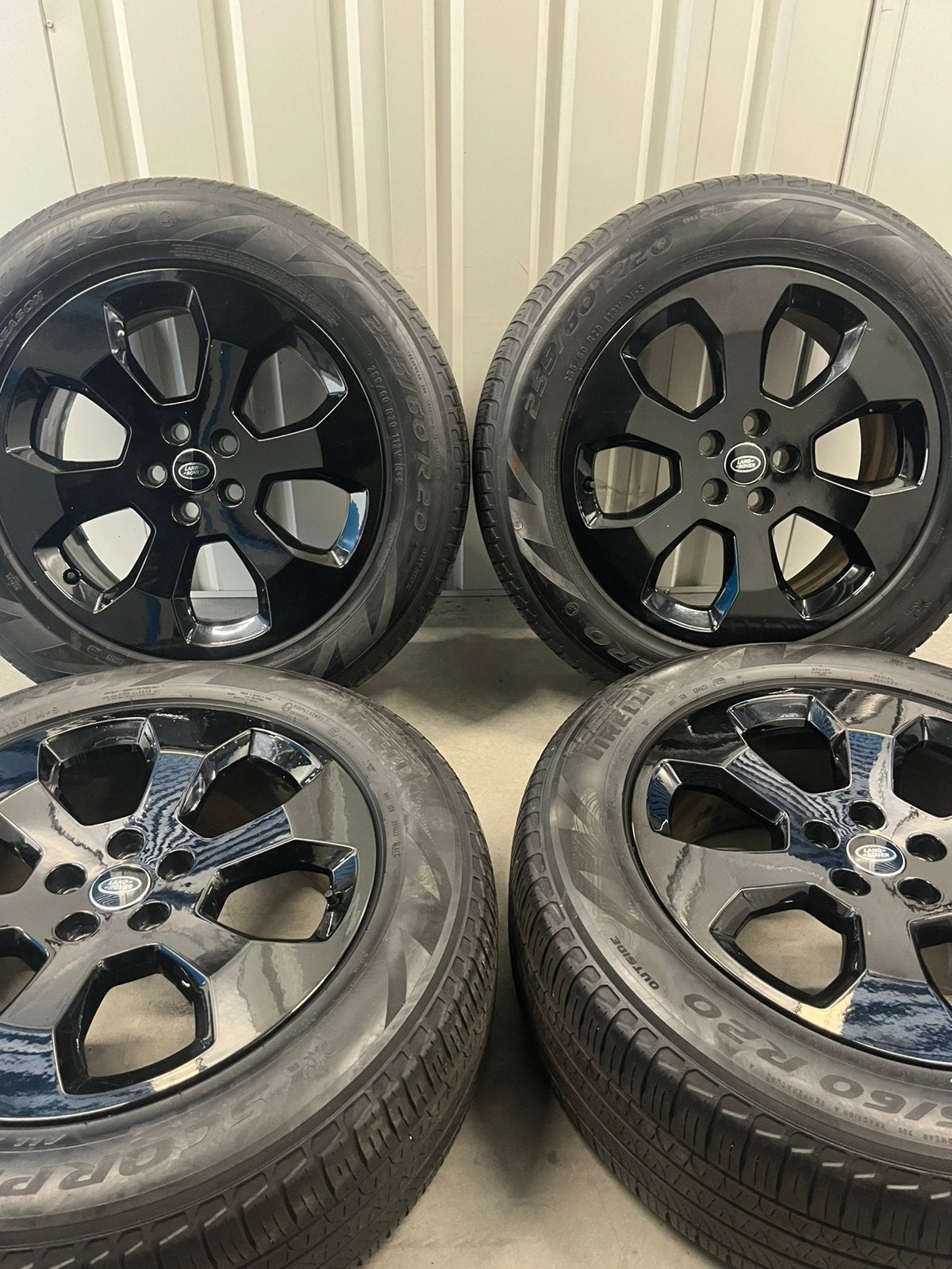 Land Rover Defender 20 inch Orgineel 5x120 Tpms, Auto-onderdelen, Ophalen, 255 mm, Banden en Velgen, Nieuw