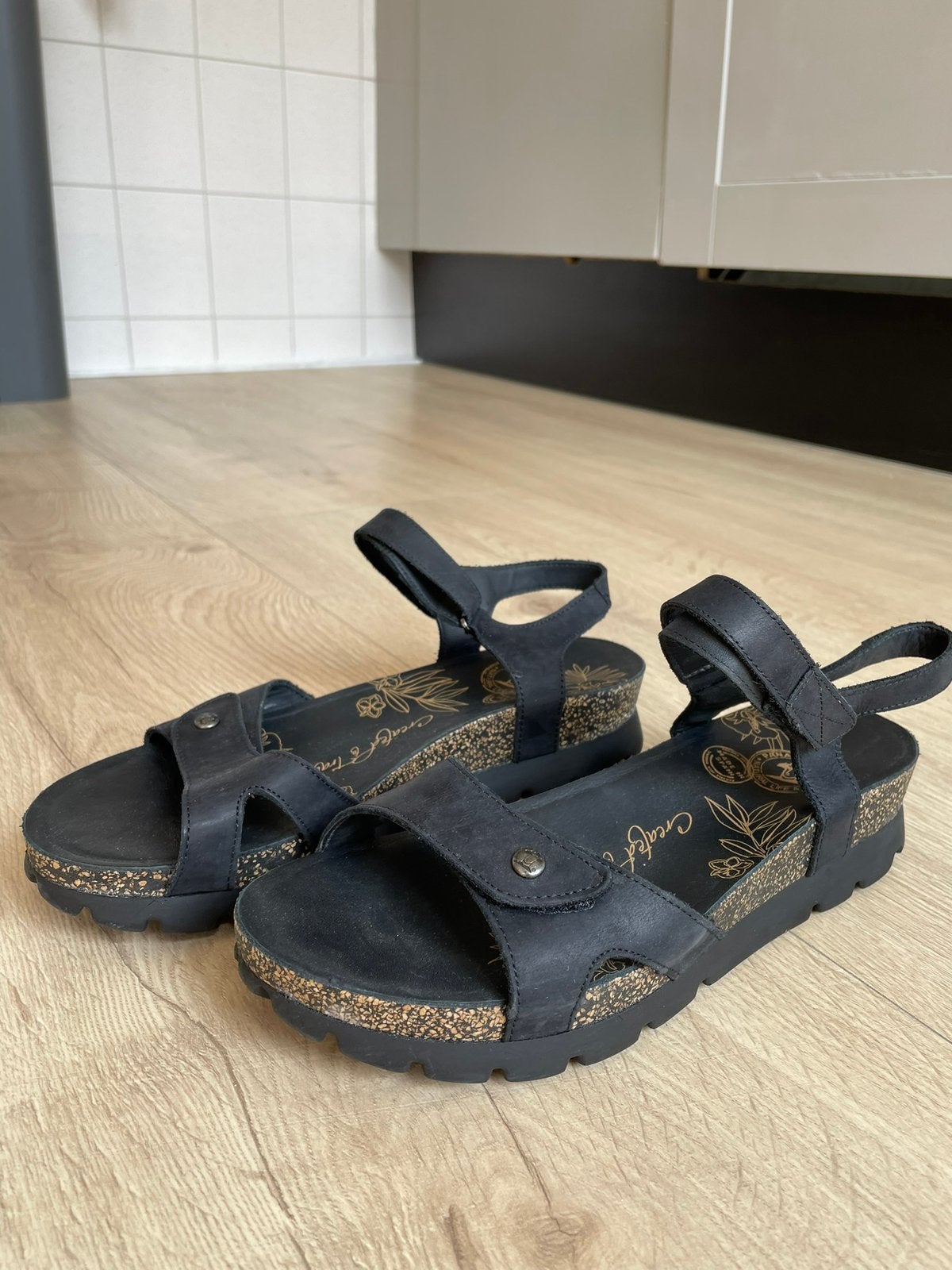Panama Jack zwarte sandalen Selma B4, Kleding | Dames, Ophalen of Verzenden, Zo goed als nieuw, Zwart, Sandalen of Muiltjes