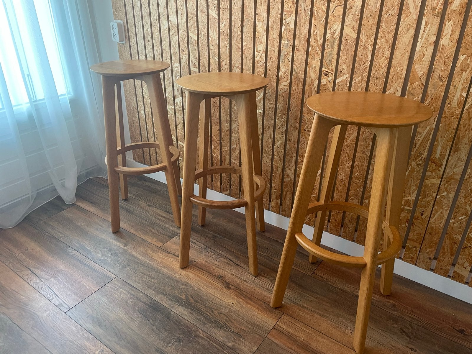 3x Zeitraum 1.3 houten designbarkrukken - Made in Germany, Ophalen, Met voetsteun, Zo goed als nieuw, 90 cm of meer