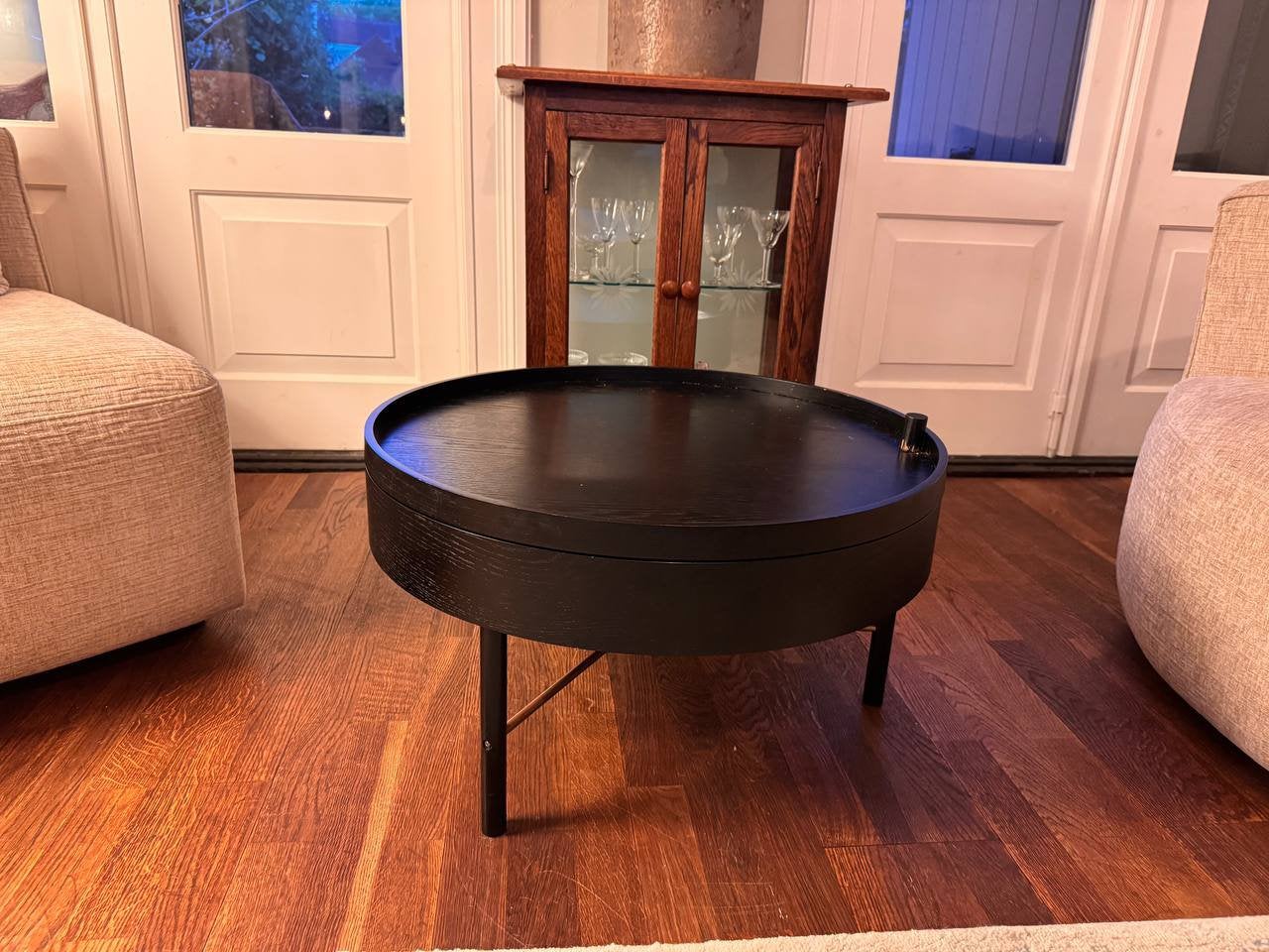 Design salontafel: Audo Turning Table - Essen zwart, Ophalen, Rechthoekig, 50 tot 100 cm