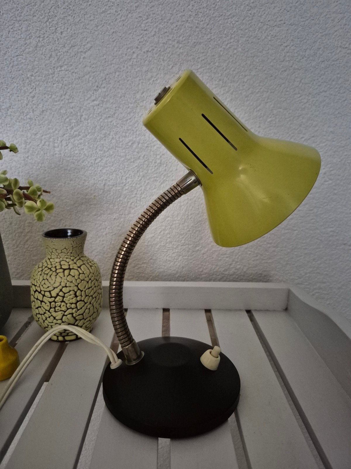 Vintage Hala Zeist bureaulamp / tafellamp – geel, Ophalen of Verzenden