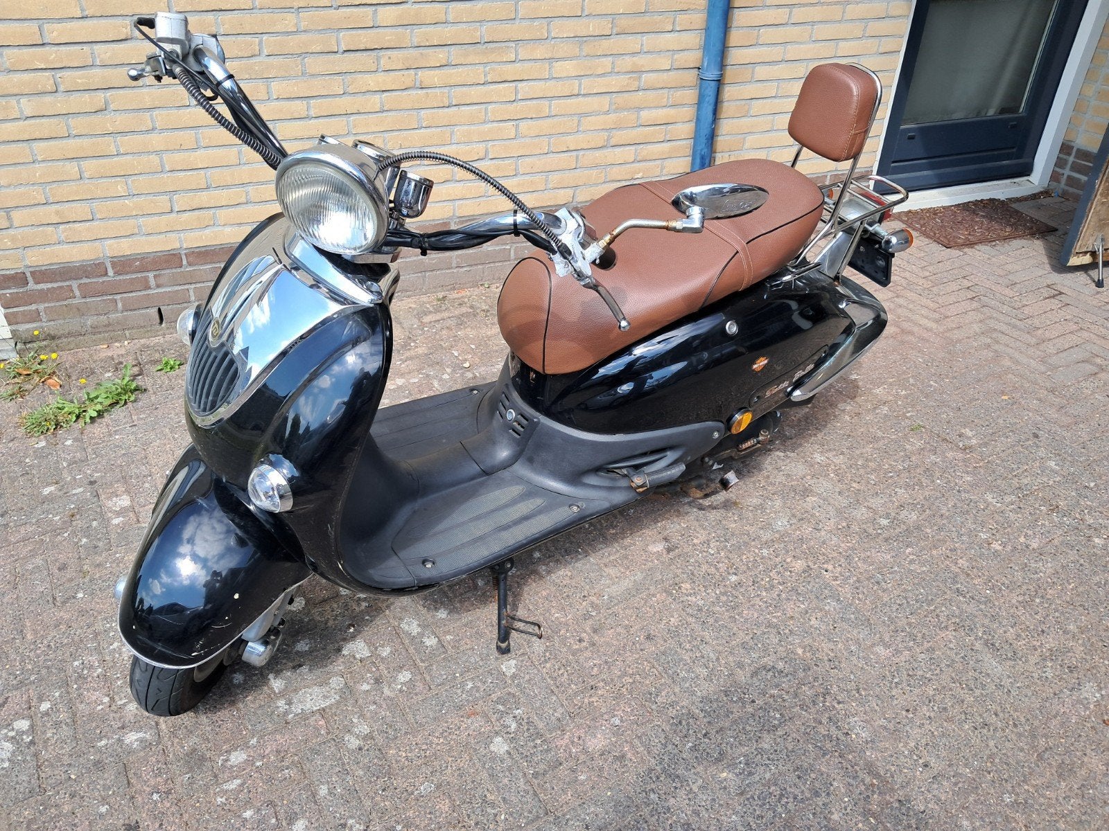 Scooter, znen, geheel nagekeken, rijdt prima, Ophalen, Gebruikt, Benzine, Overige merken