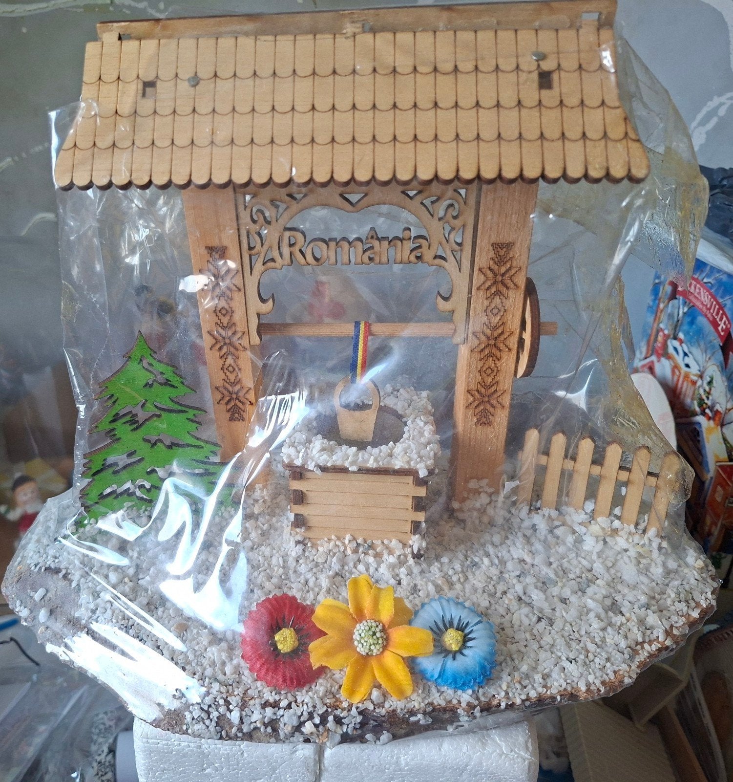 Decoratieve miniatuur waterput 'Romania', Hout, Meerkleurig, Nieuw, Ophalen of Verzenden
