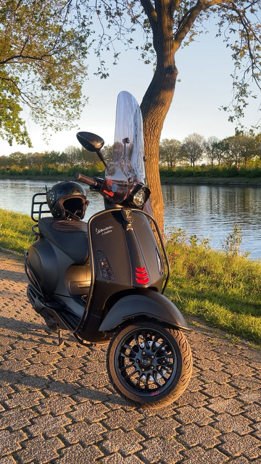 Vespa sprint Full option (2019), Fietsen en Brommers, Scooters | Vespa, Zo goed als nieuw, Vespa S, Benzine, Ophalen of Verzenden