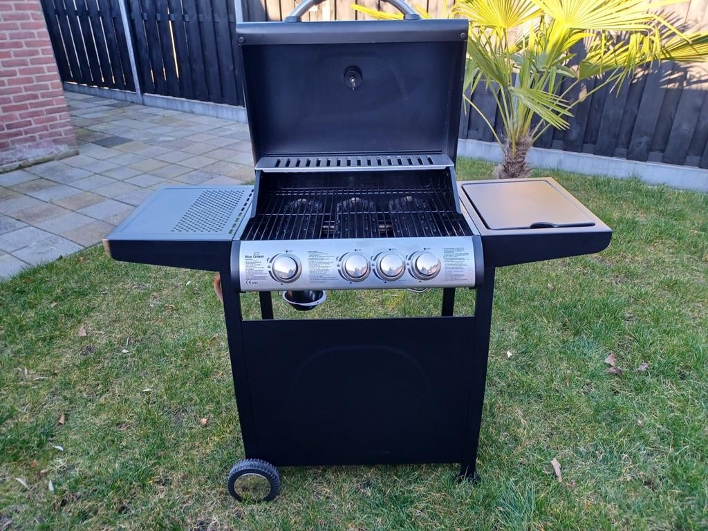Nice cooker gas barbecue met aparte brander, Ophalen of Verzenden, Zo goed als nieuw