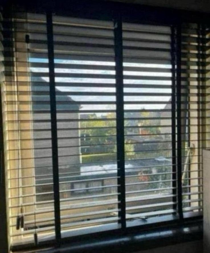Houten luxaflex van Verano . Nog geen jaar oud . Zwart, Luxaflex, Ophalen, Zo goed als nieuw, Zwart