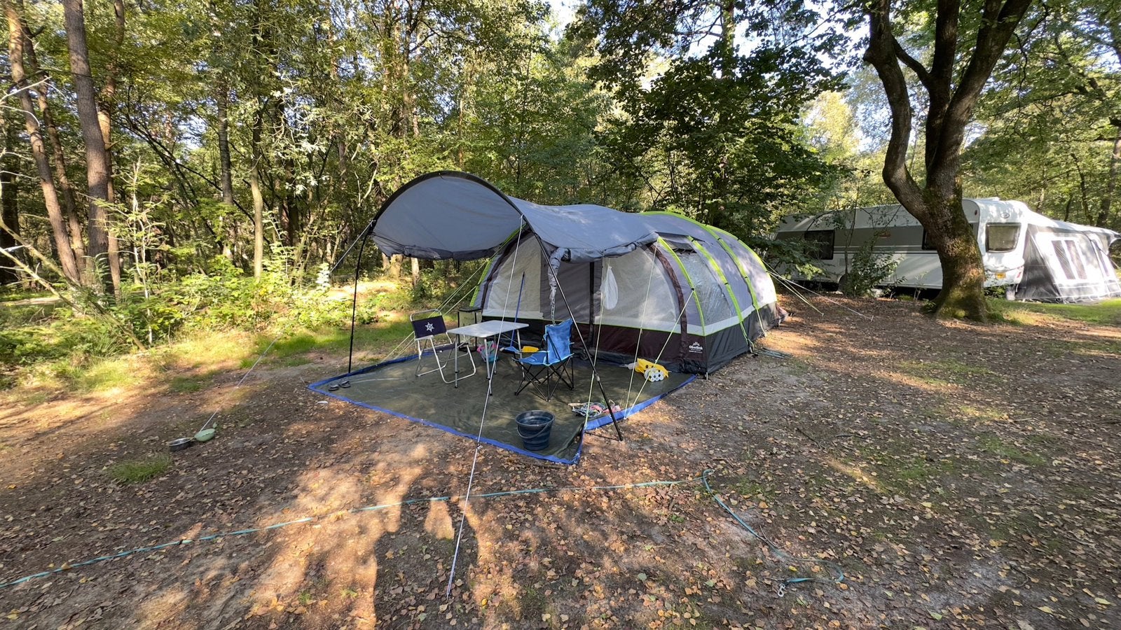 Obelink lugano 6 XL Excellent, tunneltent inclusief luifel, Ophalen, Gebruikt, Tot en met 6