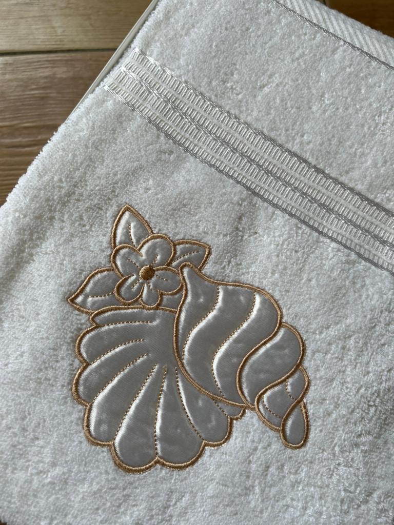 Nieuw schitterende badhanddoekenset in geschenkdoos, Ophalen of Verzenden, Zo goed als nieuw