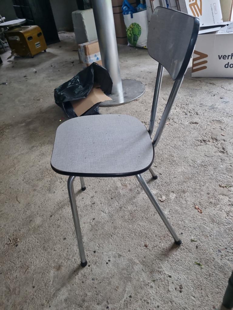 9 vintage retro schoolstoeltjes jaren '50/'60, Ophalen