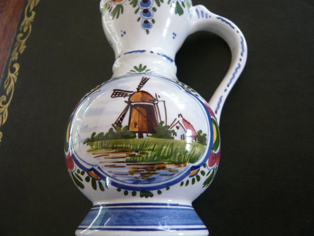 Delfts gekleurd Polychrome vaasje kannetje 14cm, Antiek en Kunst, Ophalen of Verzenden