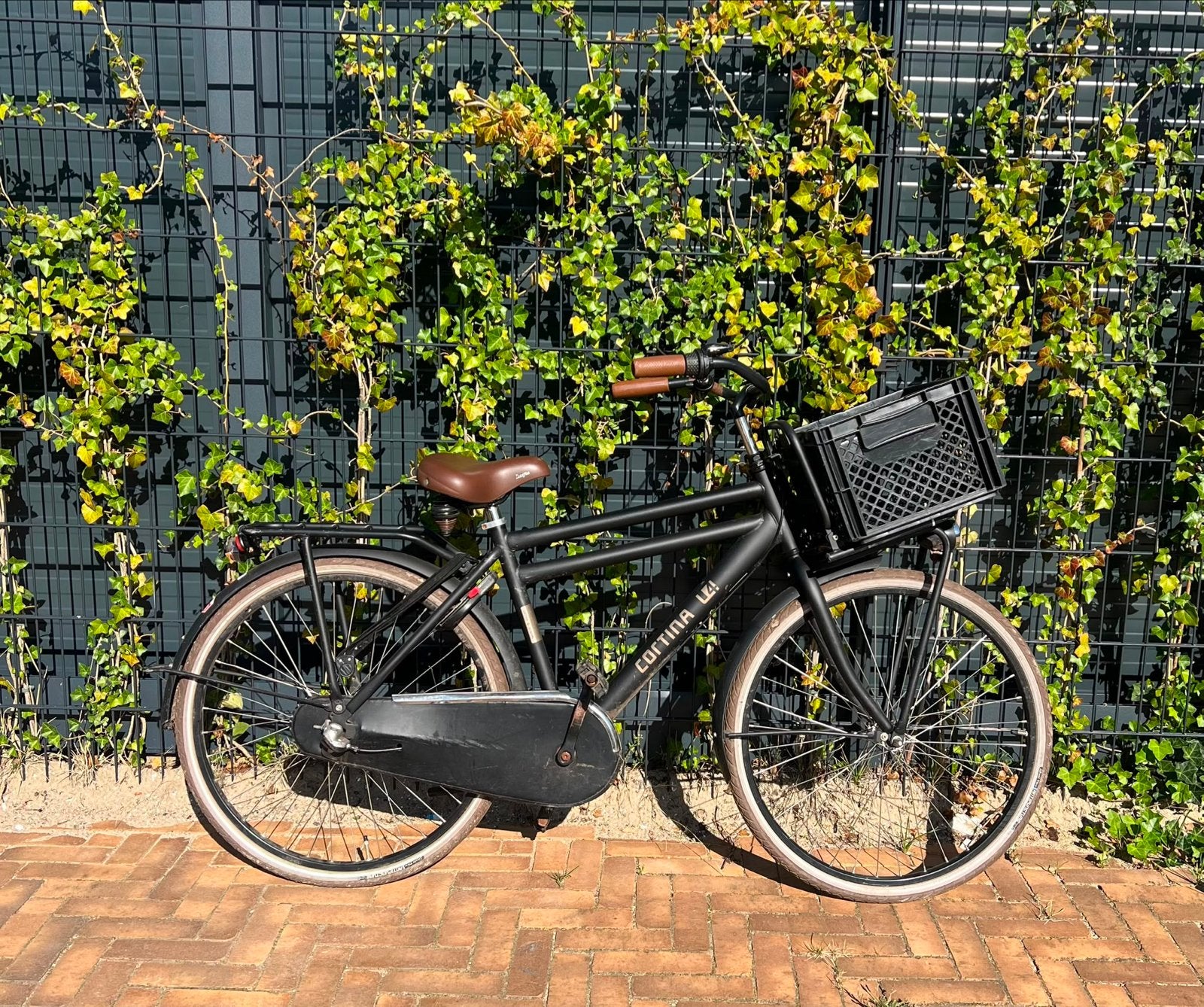 Cortina U4 26 inch jongensfiets met krat - Gebruikt, Ophalen, Gebruikt, Overige merken