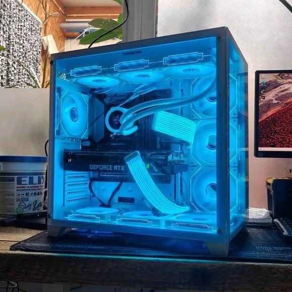 Zomer aanbiedingen!! witte RGB game PCs Nieuw/refurbished, Met monitor, 32 GB, Virtual Reality, Nieuw