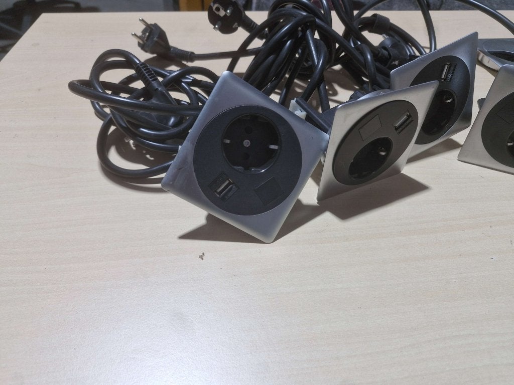 AH Meyer 4x inbouw powerdock / 15x metalen bladdoorvoer, Info@ah-meyer.de, Ophalen of Verzenden, Zo goed als nieuw, Fermke 8 32694 Dörentrup
