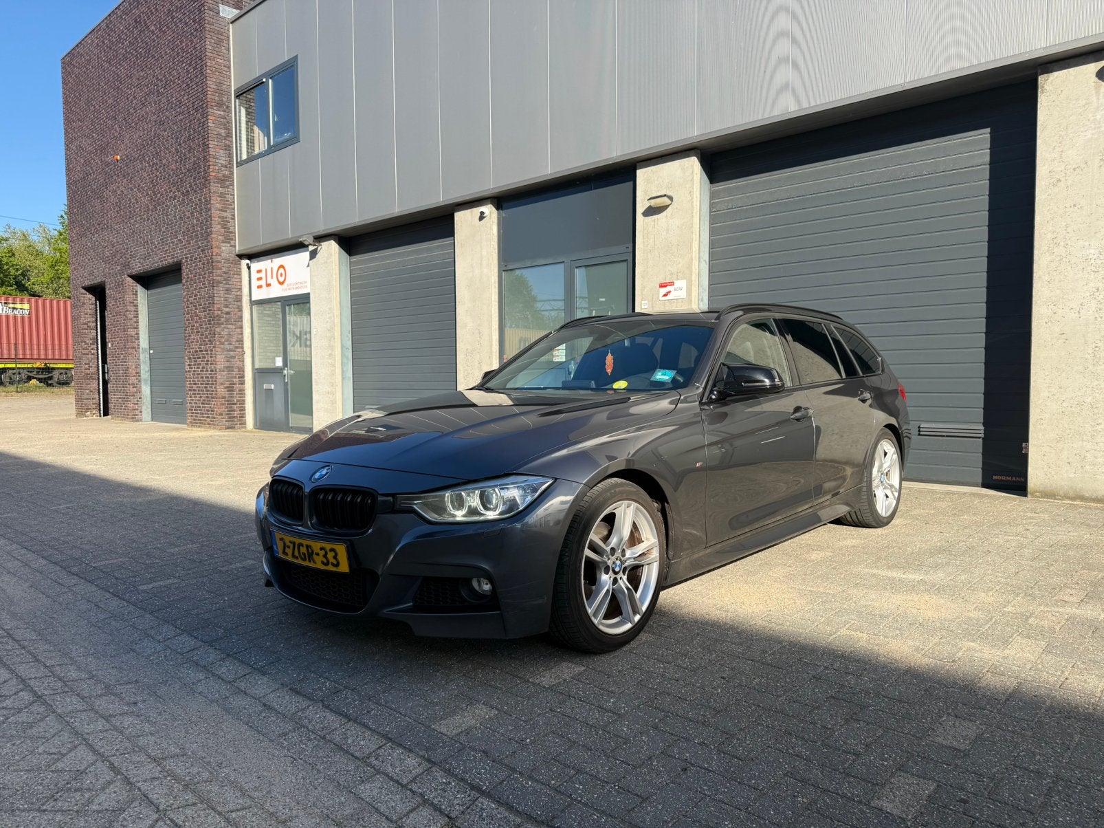 BMW 3-Serie 2.0 320D Touring AUT 2015 Grijs, Auto's, Achterwielaandrijving, 1995 cc, Zwart, 4 cilinders