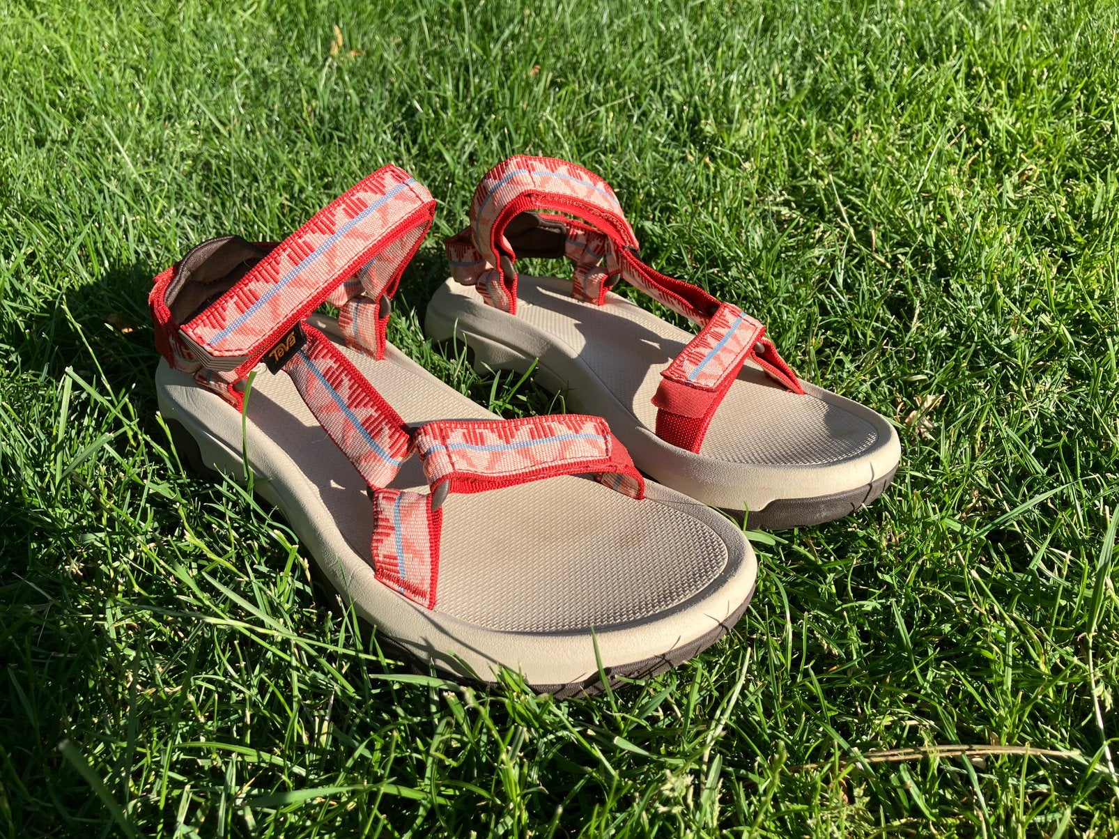 ZO GOED ALS NIEUW: Teva Hurricane XLT3 maat 40, Zo goed als nieuw, Rood, Sandalen of Muiltjes, Ophalen of Verzenden