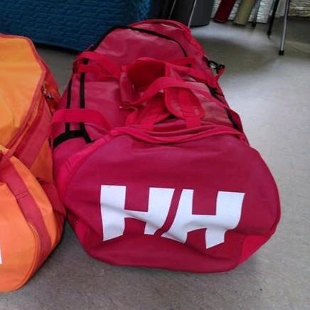 Helly Hansen Duffel Tas 90 Liter (rood), 30 cm of meer, Gebruikt, Ophalen of Verzenden, 60 tot 80 cm