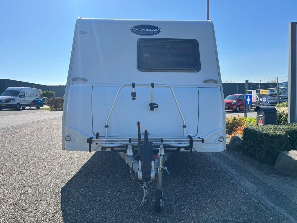 Caravelair Antares 476 Family Stapelbed | Fietsenrek | Voort, Caravans en Kamperen, Caravans, Hordeur, Dwars-stapelbed, Bedrijf
