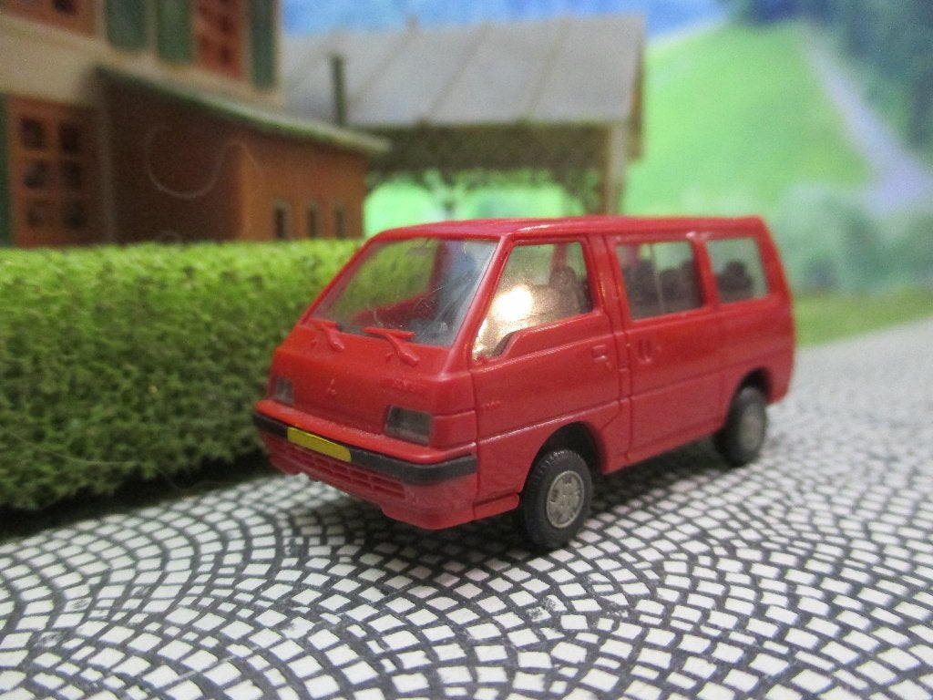 1987-1998 Mitsubishi L300 personenbus - Rietze, Hobby en Vrije tijd, Modelauto's | 1:87, Ophalen of Verzenden, Gebruikt, Bus of Vrachtwagen