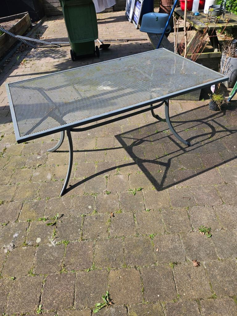 Gratis tuintafel - 160x90 cm, Ophalen, Gebruikt