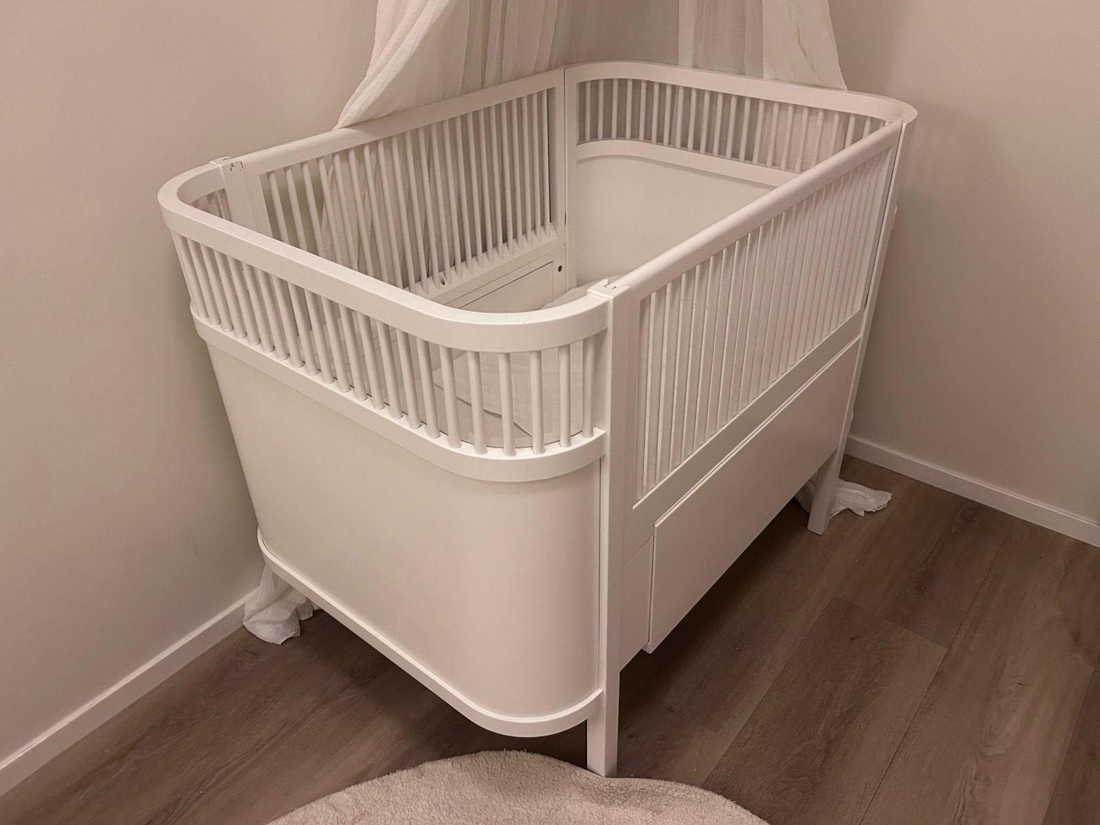 Sebra Meegroeibed, Kinderen en Baby's, Kinderkamer | Bedden, Ophalen, Gebruikt, Lattenbodem, Minder dan 140 cm