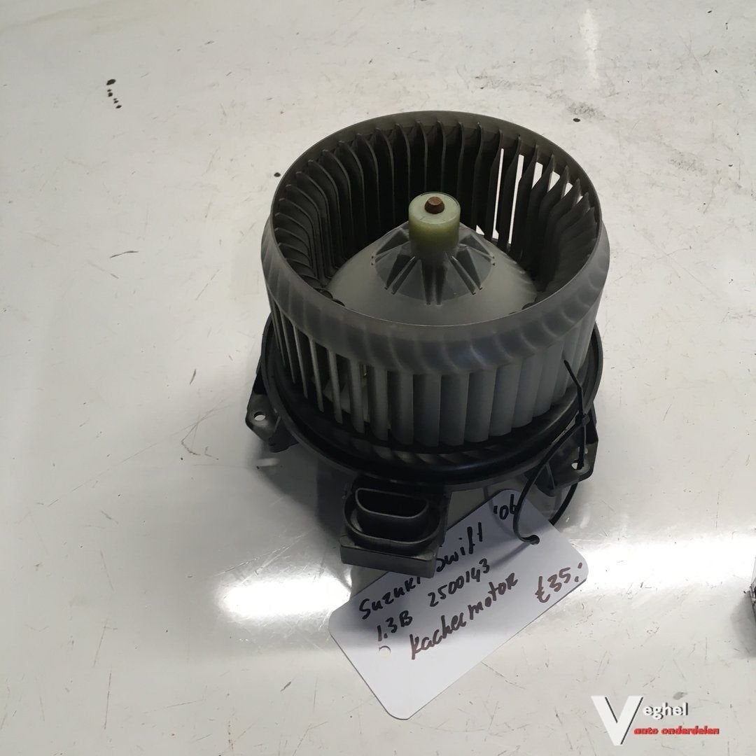 Suzuki Swift 1.3 Benzine 2006 2500143  Kachelmotor  AV272700, Gebruikt, -, -, Ophalen of Verzenden
