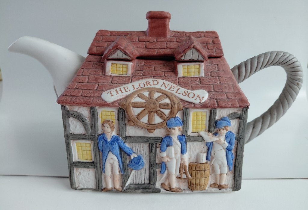 VINTAGE THEEPOT, Ophalen of Verzenden