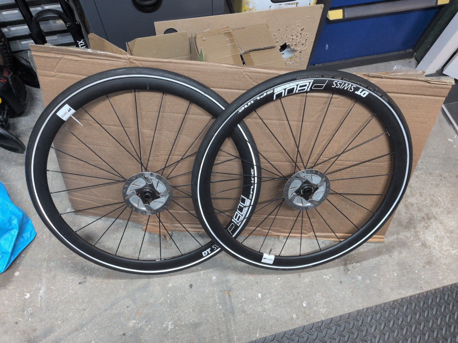 DT Swiss P1800 Spline 23 Wielset - Zo goed als nieuw, DT Swiss, Gravelbike, Zo goed als nieuw, Aluminium