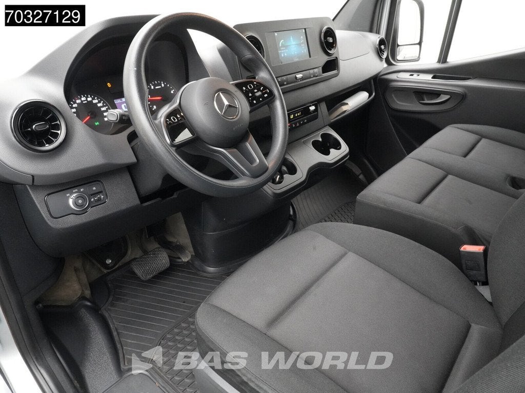 Mercedes Sprinter 215 CDI Automaat 150pk L2H2 MBUX Camera Ai, Auto's, Automaat, Stof, Gebruikt, Euro 6